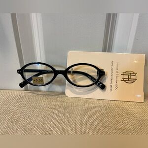 NWT HOUSE OF HARLOW 1960 WOMEN'S OVAL BLUE LIGHT GLASSES